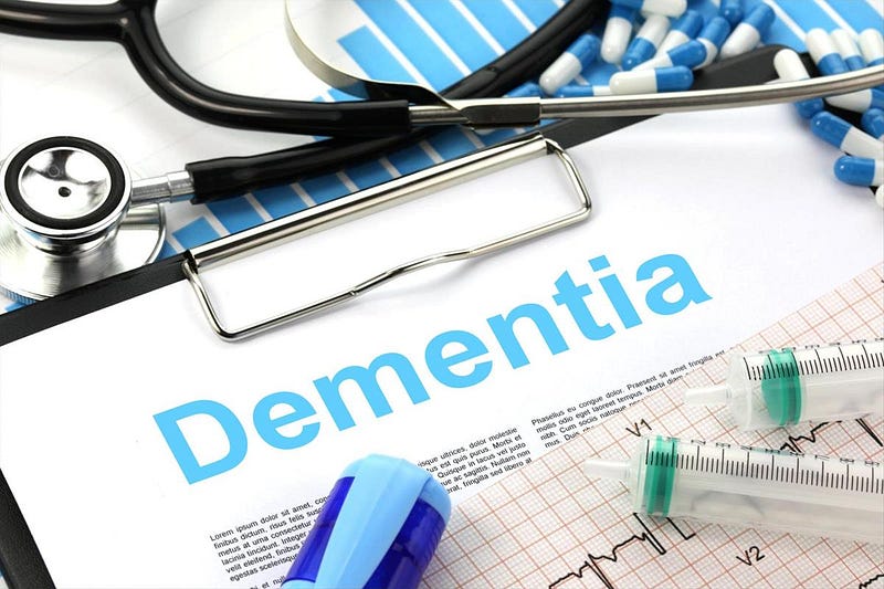 Diagram illustrating the relationship between APOE variants and dementia risk