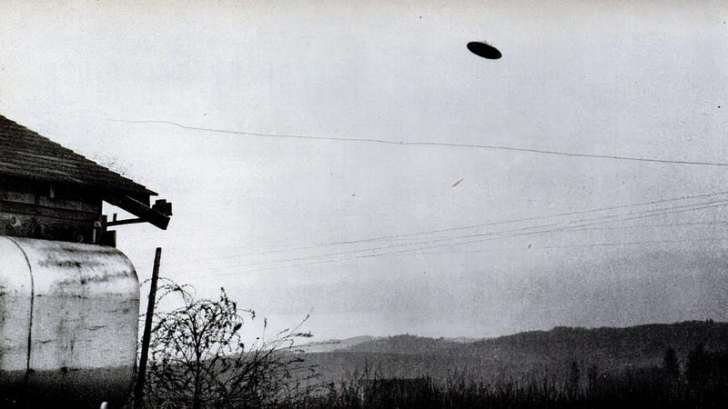 1950 photograph of an alleged UFO featured in Life Magazine